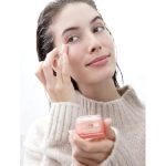 کرم دور چشم All About Eyes کلینیک | آبرسان و ضدتیرگی قوی - Image 2