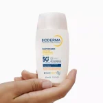 ضد آفتاب فلوئیدی فوتودرم ایکس دیفنس SPF50+ بایودرما