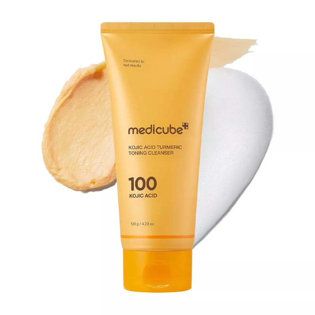 فوم شستشوی روشن‌کننده کوجیک اسید و زردچوبه مدی‌کیوب مدل Kojic Acid Turmeric Toning Cleanser