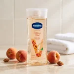 روغن بدن وازلین رایحه هلو مدل Pretty as a Peach